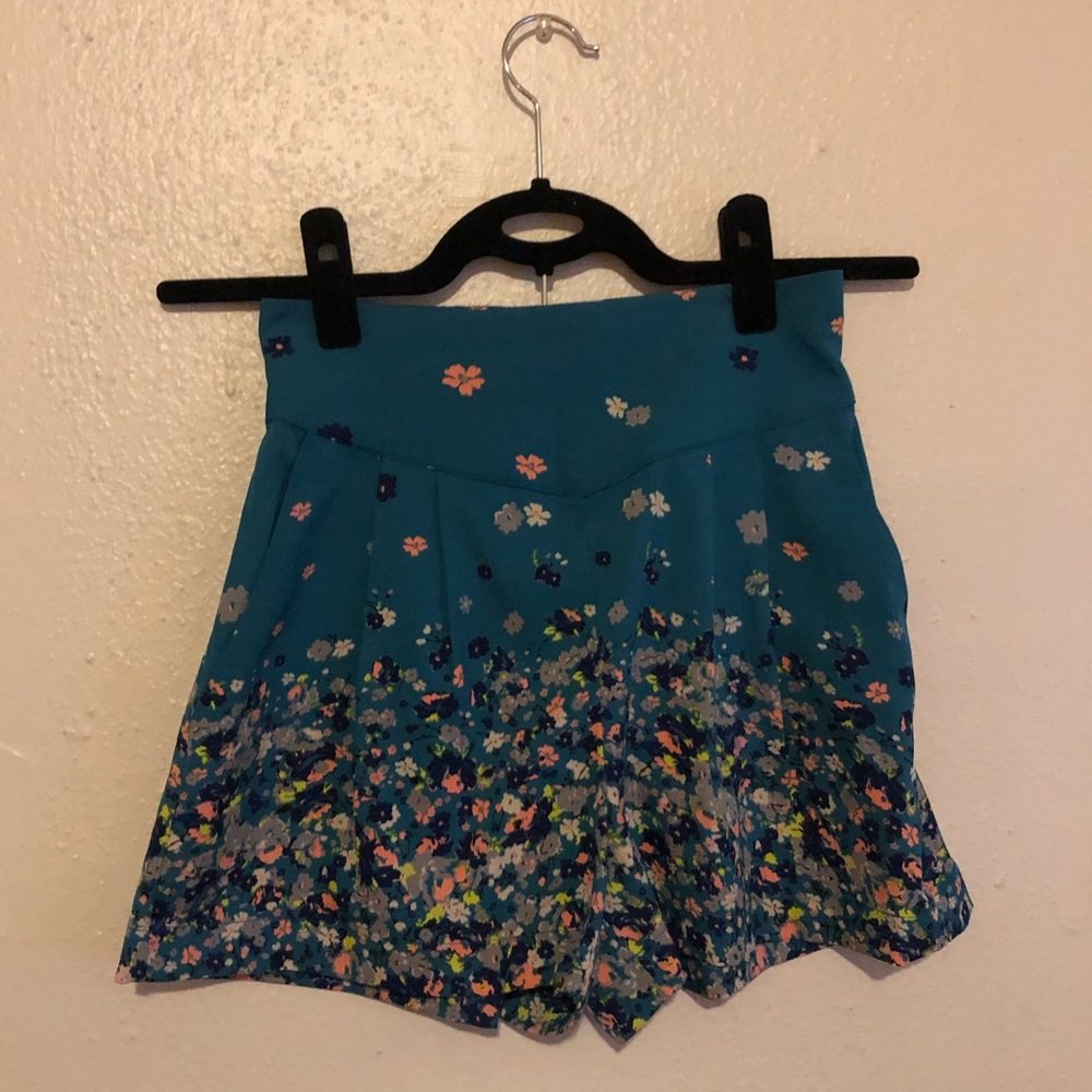 Blue floral silky shorts!